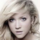 Brittany Snow a platit o dansatoare sa ii danseze in poala!