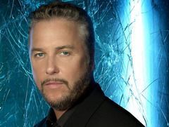 William Petersen pleaca din “CSI”