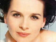 Juliette Binoche: Sunt actrita pentru ca vreau sa fiu venerata de fani