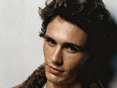 James Franco: “A fost tare ciudat sa ma sarut cu Sean Penn.”