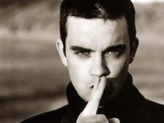 Robbie Williams este ambasadorul extraterestrilor