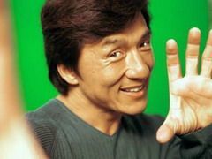 Jackie Chan sare in ajutorul copiilor