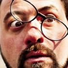 Kevin Smith: ”Am distrus o toaleta cand m-am asezat pe ea!”