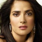 Salma Hayek, dependenta de alaptat