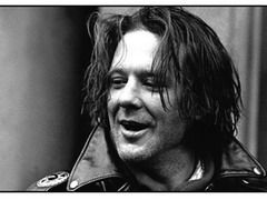 Mickey Rourke va juca in noul film regizat de Sylvester Stallone