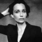 Kristin Scott Thomas este matusa lui John Lennon