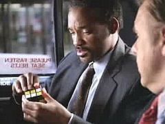 Will Smith rezolva cubul lui Rubik in 55 de secunde!