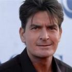 Charlie Sheen a devenit tatic…de gemeni