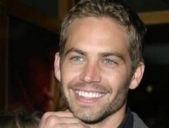 Paul Walker se distreaza cu… papusile Barbie