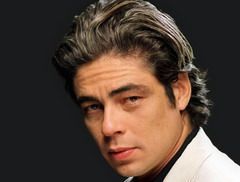 Benicio Del Toro, in vizita la o inchisoare din Puerto Rico