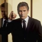 Anthony LaPaglia se rade in cap la finalul fiecarui sezon din Disparuti fara urma