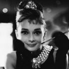 O parte din garderoba actritei Audrey Hepburn, vanduta la licitatie