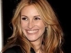 Julia Roberts s-a imbatat la o actiune caritabila