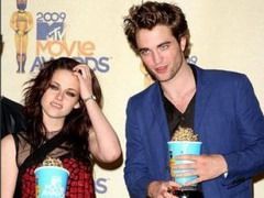 Robert Pattinson a facut Revelionul cu doar 3 lire sterline!