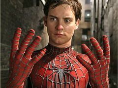 Spider Man 4 amanat pentru 2012 - Tobey Maguire si regizorul Sam Raimi au renuntat la proiect