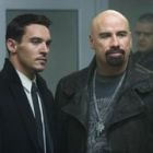 John Travolta despre Jonathan Rhys Meyers: Unul dintre cei mai seriosi actori cu care am lucrat