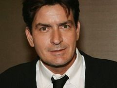 Charlie Sheen, internat la dezintoxicare!