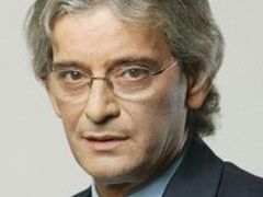 Scandal in jurul lui Adrian Pintea: familia isi disputa marca ce poarta numele actorului - VIDEO