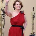 Sigourney Weaver, sexy la 60 de ani: se mentine in forma dansand la bara