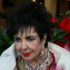 Elizabeth Taylor nu mai vrea sa auda de medici si operatii