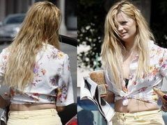 Mischa Barton o gafeaza din nou. Uite cum a iesit pe strada!