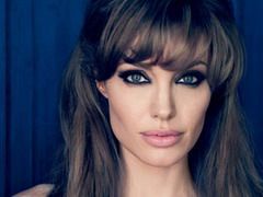 Angelina Jolie, agent secret rus in Salt!