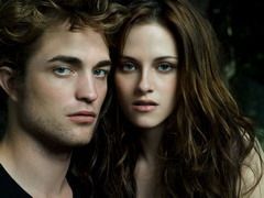 Kristen Stewart il stanjeneste pe Robert Pattinson!