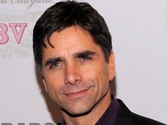 Santajistii lui John Stamos – cinci ani dupa gratii