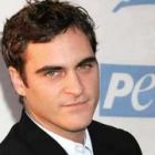 Joaquin Phoenix, in rolul unui designer de pantofi in pelicula Big Shoe