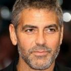 George Clooney, scuipat de o batranica in Sudan!