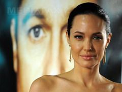 Angelina Jolie, escrocata cu 2.000 de euro, la Budapesta