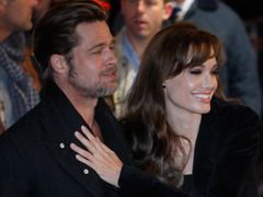 Angelina si Brad se casatoresc in ianuarie!