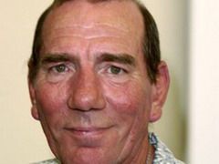 Actorul britanic Pete Postlethwaite a incetat din viata!