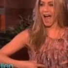 Jennifer Aniston incearca vibratorul pentru sani, in direct la TV. Video