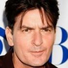 Charlie Sheen cere 320 de milioane de dolari despagubiri