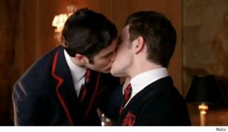 Serialul Glee a ridicat stacheta: sarutul gay!