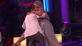 Vezi ce cazatura a luat Kirstie Alley la Dancing with the stars !