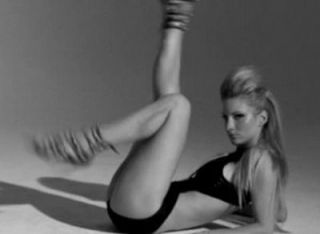 VIDEO Scene de dans incredibile cu actrita Heather Morris pentru Esquire!
