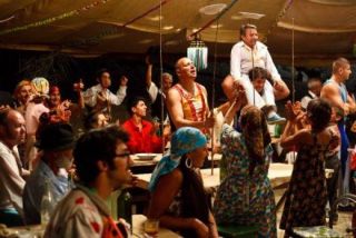 Buget de 550.000 de euro si muzica de Goran Bregovic! Cum s-a nascut comedia Ursul a lui Dan Chisu! Vezi trailer!