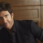 Dylan McDermott si-a inceput viata sexuala cu femei de doua ori mai in varsta ca el!