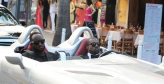 Kanye West l-a imitat pe James Bond la Cannes: a venit cu un bolid de 1,7 milioane de dolari la o petrecere de caritate!