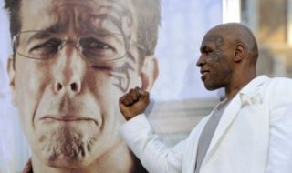 Tatuajul lui Mike Tyson ar putea amana lansarea in cinema a comediei Hangover 2! Vezi motivul!