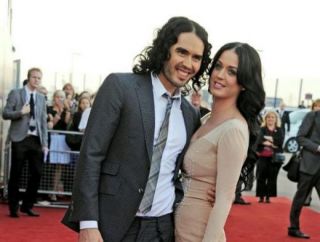 Russell Brand, INTERZIS in Japonia! Vezi de ce a fost expulzat!