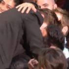 Robert Pattinson si Taylor Lautner s-au sarutat pasional la MTV Movie Awards 2011! VIDEO
