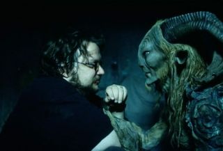 Guillermo del Toro anunta cel mai impresionant film cu monstri facut vreodata: Pacific Rim