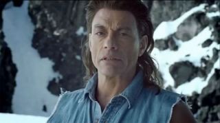 VIDEO / Jean Claude Van Damme se intoarce. Nu in filme, ci intr-una din cele mai scumpe campanii virale. Vezi cum imita un pinguin