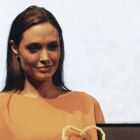 Angelina Jolie cum nu ai mai vazut-o niciodata: in lacrimi. Motivul pentru care a plans!