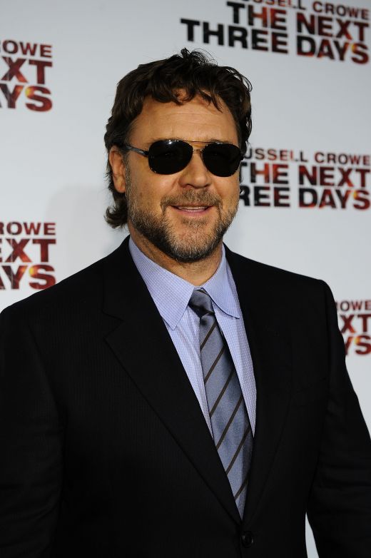 In 2005, actorul Russell Crowe a fost la un pas sa ajunga la tribunal dupa ce a fost agresat un portar, in urma unui acces de furie. Actorul a numit faza cea mai jenanta din viata sa