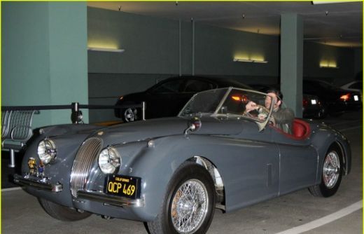 Un mare iubitor de masini, Patrick Dempsey se lauda cu un Jaguar XK120