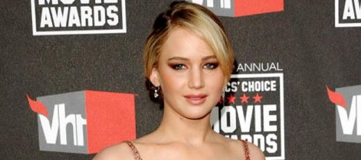 Dupa ce a fost laudata pentru prestatia din Winter's Bone, Jennifer Lawrence are tot mai multe oferte. In acest moment, filmeaza pentru Hunger Games, ce va fi lansat in 2012.